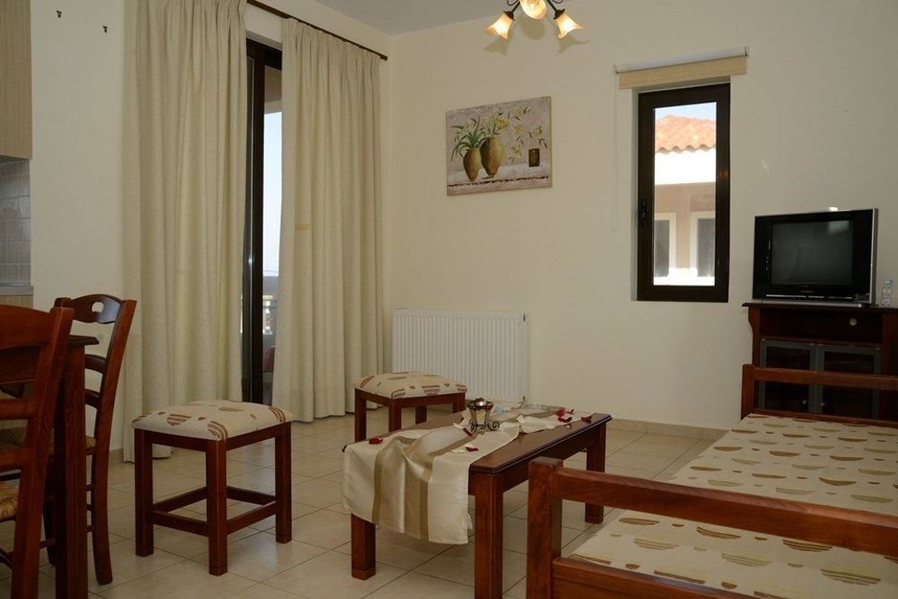 קולימברי Villa Gereoudis Seaview Apartments-Pool & Bar מראה חיצוני תמונה