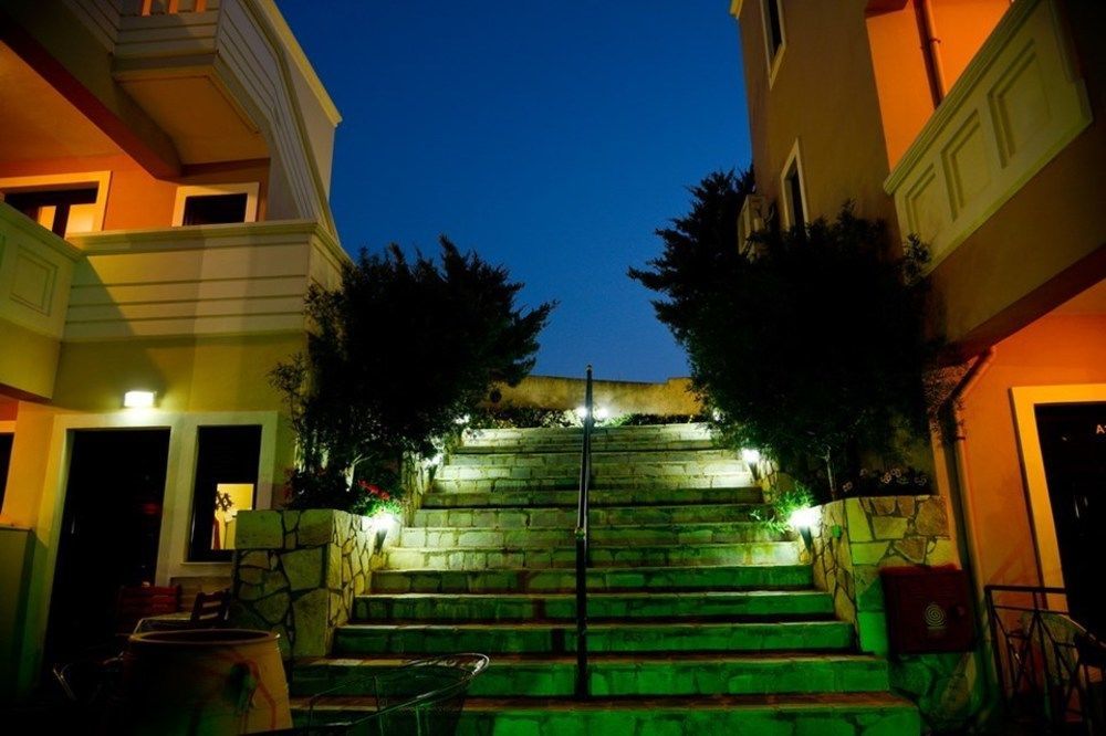 קולימברי Villa Gereoudis Seaview Apartments-Pool & Bar מראה חיצוני תמונה