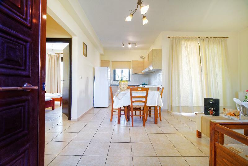 קולימברי Villa Gereoudis Seaview Apartments-Pool & Bar מראה חיצוני תמונה